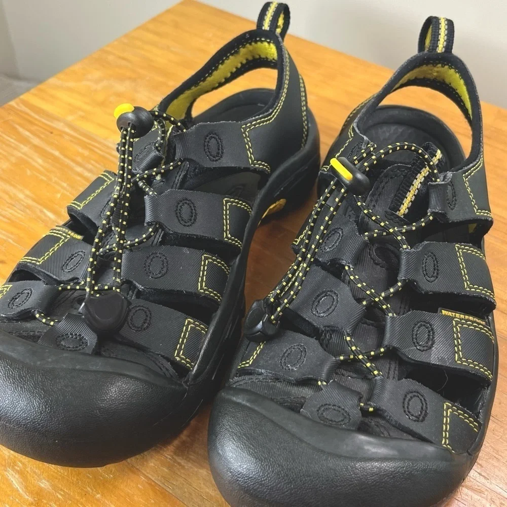 Keen Big Kids Newport H2 Nubuck Hybrid Sandals Waterproof Unisex